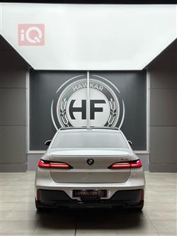 بي ام دبليو الفئة 7